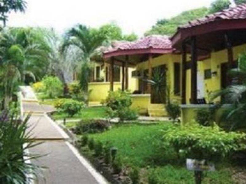 Hotel El Milagro Tamarindo Exterior foto