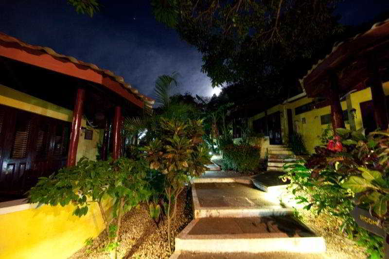 Hotel El Milagro Tamarindo Exterior foto